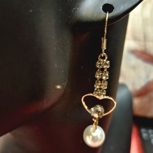 Rhinestone Heart and Pearl Gold Dangle Earrings NWT Christmas Holiday Gift Idea